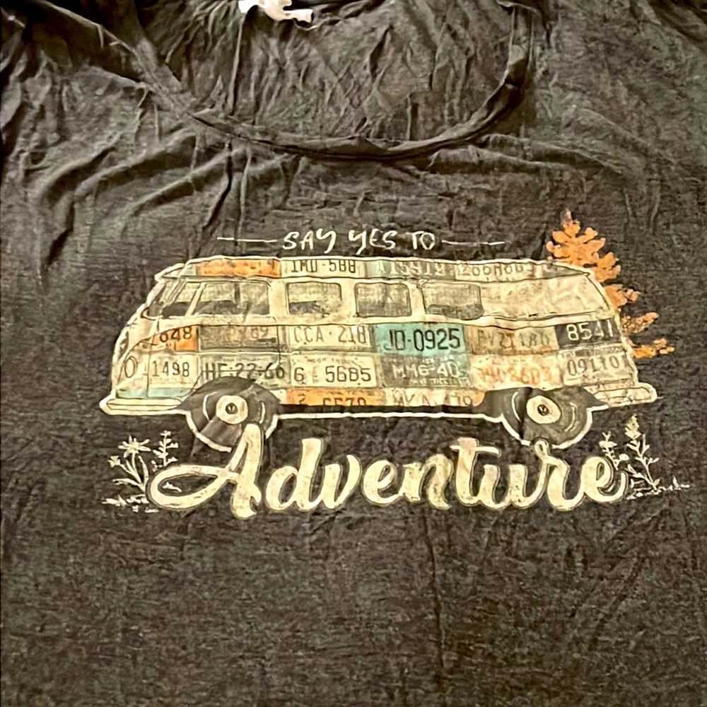 Super cute soft tee. Like new Maurice’s. Worn maybe 2x. Lots of life left
